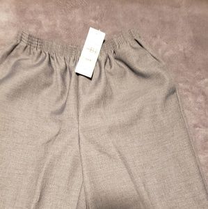 Alfred Dunner Grey Slacks - Size 8
